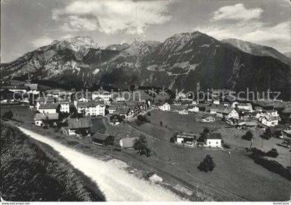Schwaendi Schwanden Gesamtansicht mit Alpenpanorama