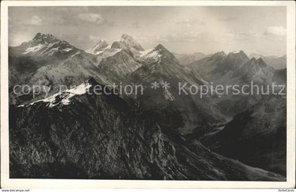 Berguen Bravuogn GR Alpenpanorama