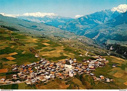 Lumbrein GR Lumnezia mit Ringelspitz Fliegeraufnahme