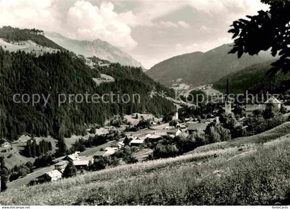 Malix Blick gegen Churwalden und Lenzerhorn