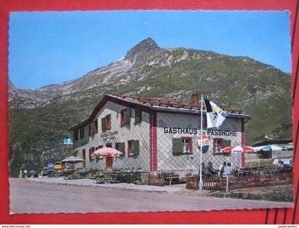 Tujetsch (GR)  - Oberalppass: Gasthaus Passhöhe mit Piz Tiarms
