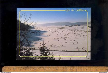 LA BREVINE Neuchatel : le lac des Taillères patineurs patinage patin à glace iceskating