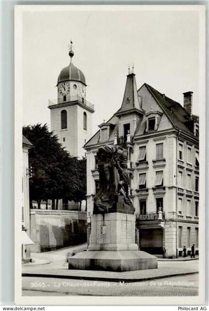 2300 La Chaux-de-Fonds - Monument de la République - 10308181