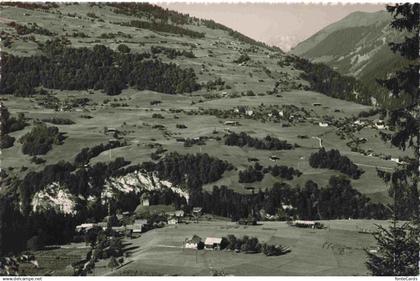 Strahlegg Amden SG Panorama mit Luzein im Praettigau