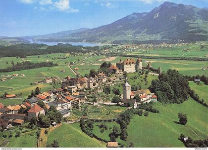 SUISSE GRUYERES BROC ET LAC DE LA GRUYERE