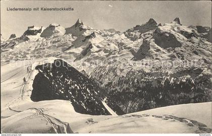 Riemenstalden Liedernenalp mit Kaiserstockkette