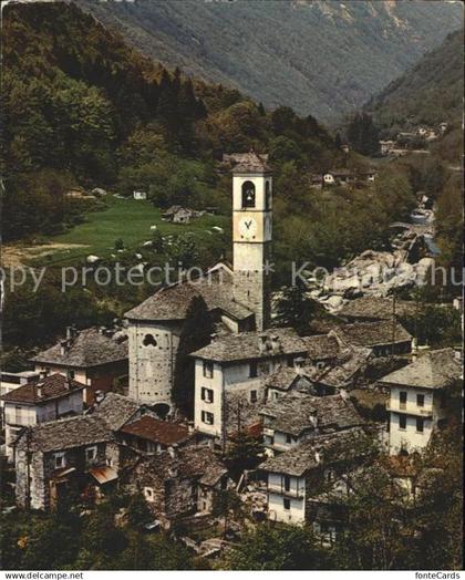 Lavertezzo Ortsblick mit Kirche