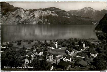 Sisikon am Vierwaldstättersee