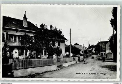 1143 Apples - Entree du Village - 13173252