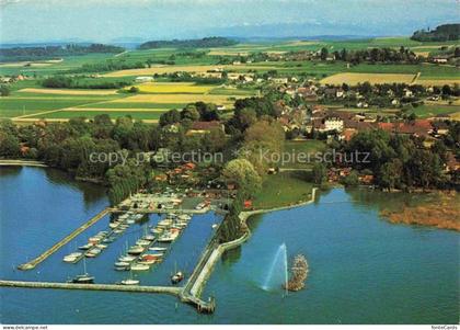 Cudrefin VD Vue aerienne et son port