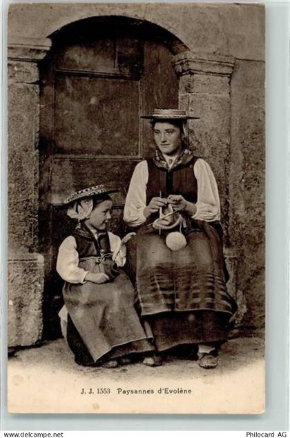 1983 Evolène - Walliser Bauersfrau mit Mädchen am Stricken - 10601118