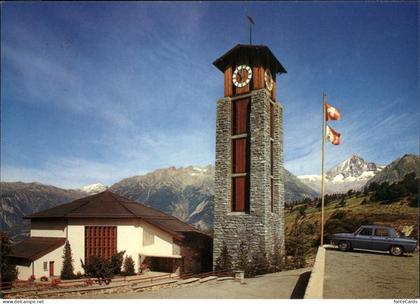 Buerchen Kirche mit Bietschhorn Berner Alpen Flagge
