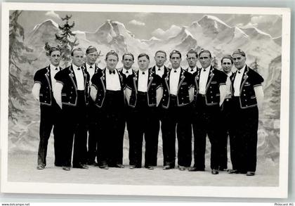 8942 Oberrieden Gebrauchsspuren Gruppe Männer Tracht Ort lt. Fotograf - 39701790