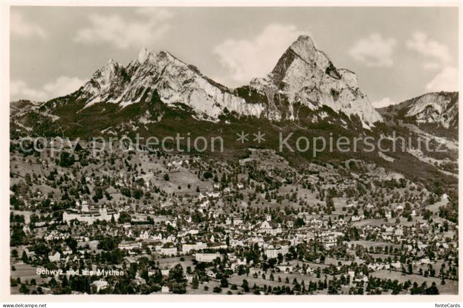 Schwyz SZ mit den Mythen