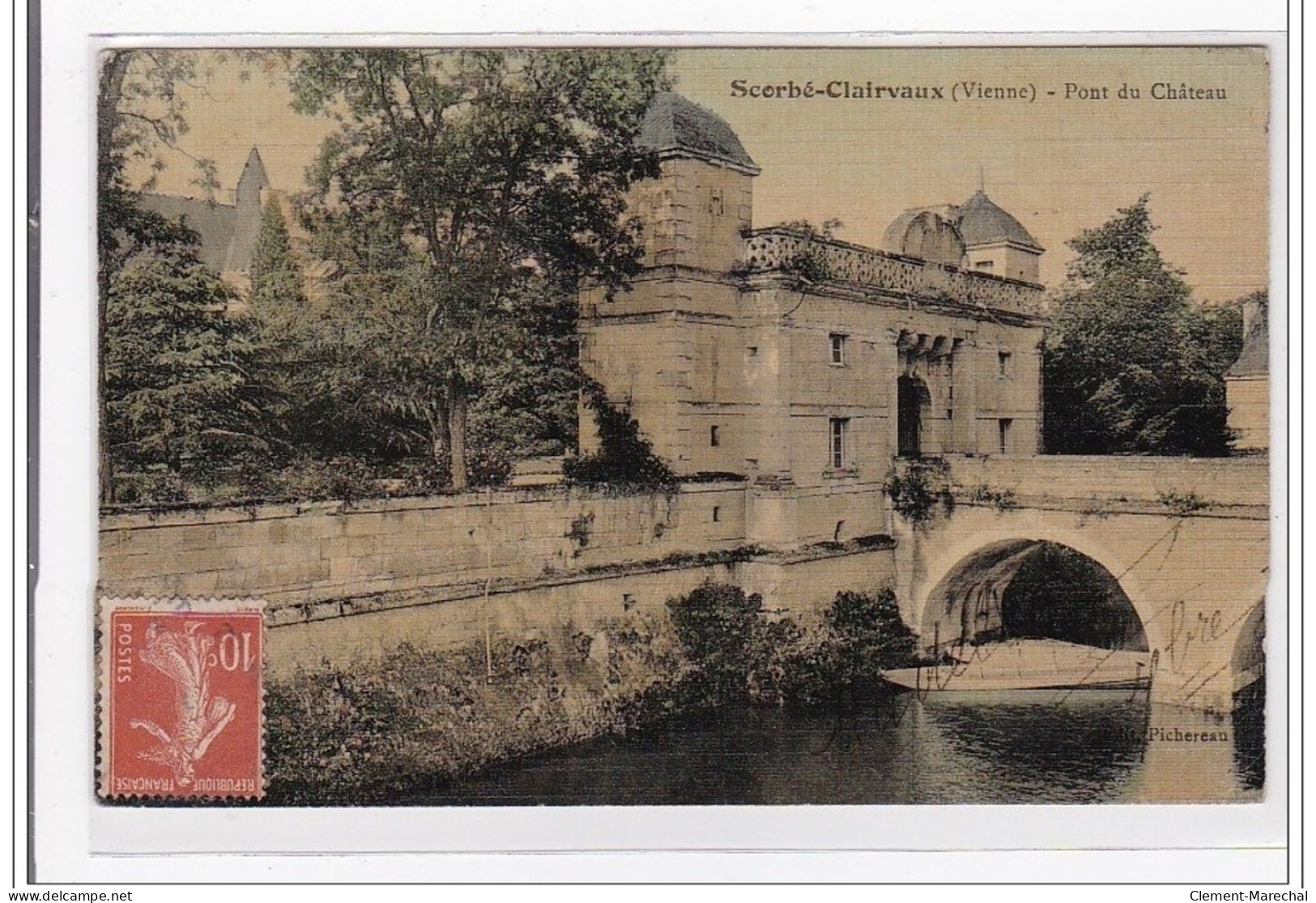 SCORBE-CLAIRVAUX : pont du chateau - tres bon etat