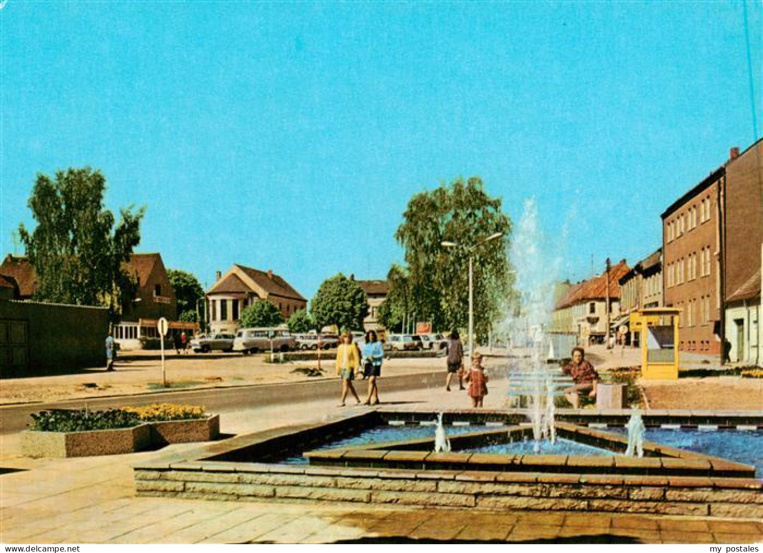 Seelow Clara Zetkin Strasse Brunnen