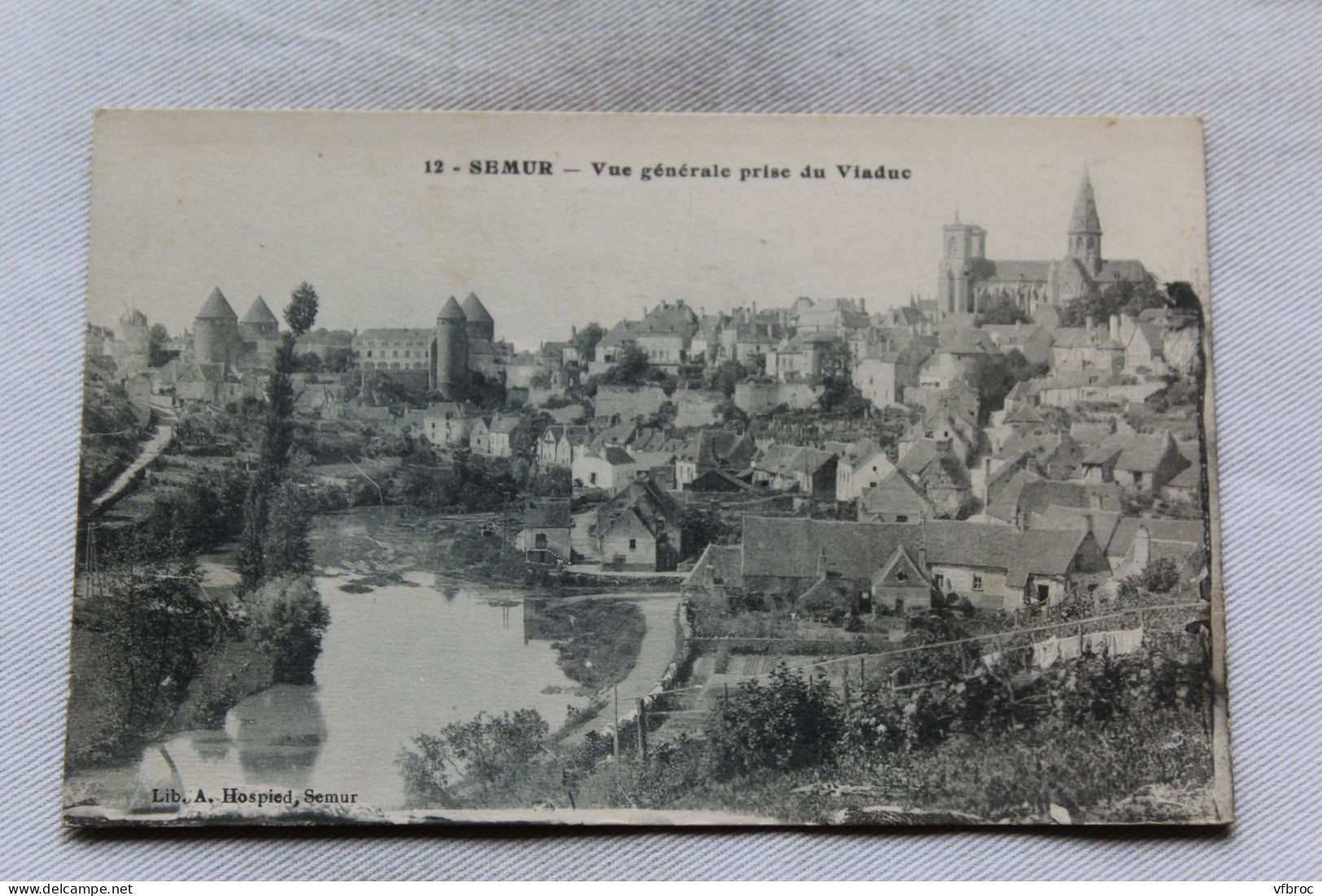 Semur, vue générale prise du viaduc, Cote d'Or 21