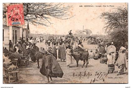Sénégal - Louga - Sur la place