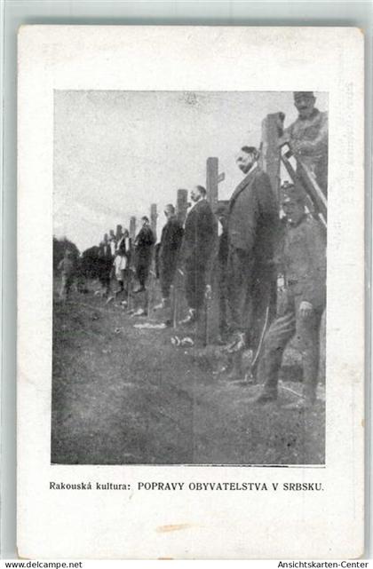 13522076 - Oesterreichische Soldaten des 1. Weltkrieges erhaengen serbische Maenner