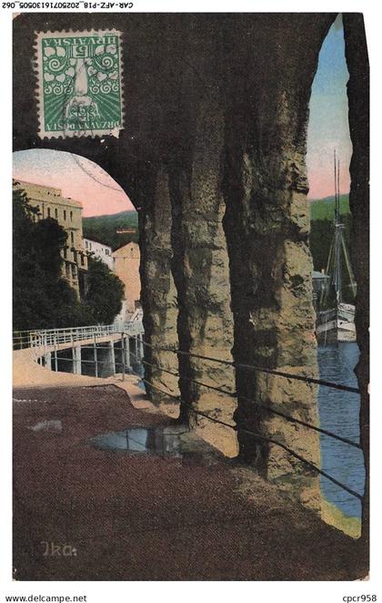 CAR-AFZP18-1022-SERBIE - La seine et ses bords - Bateau