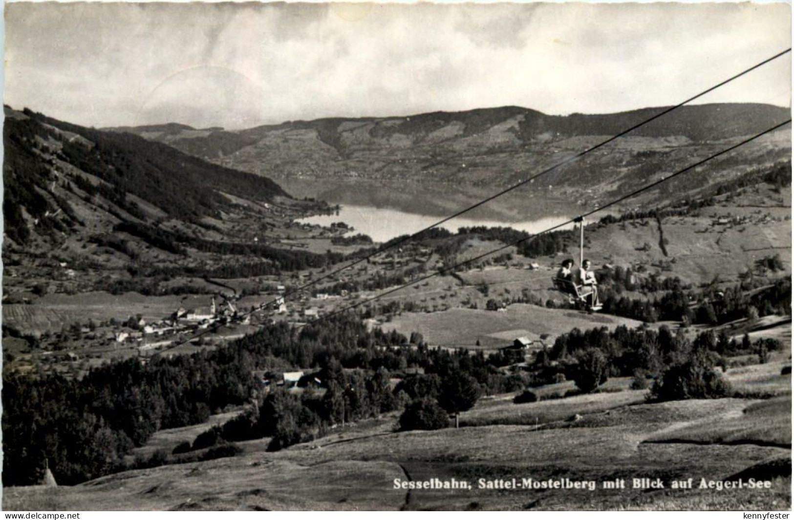 Sesselbahn Sattel-Mostelberg mit Blick auf Aegeri-See
