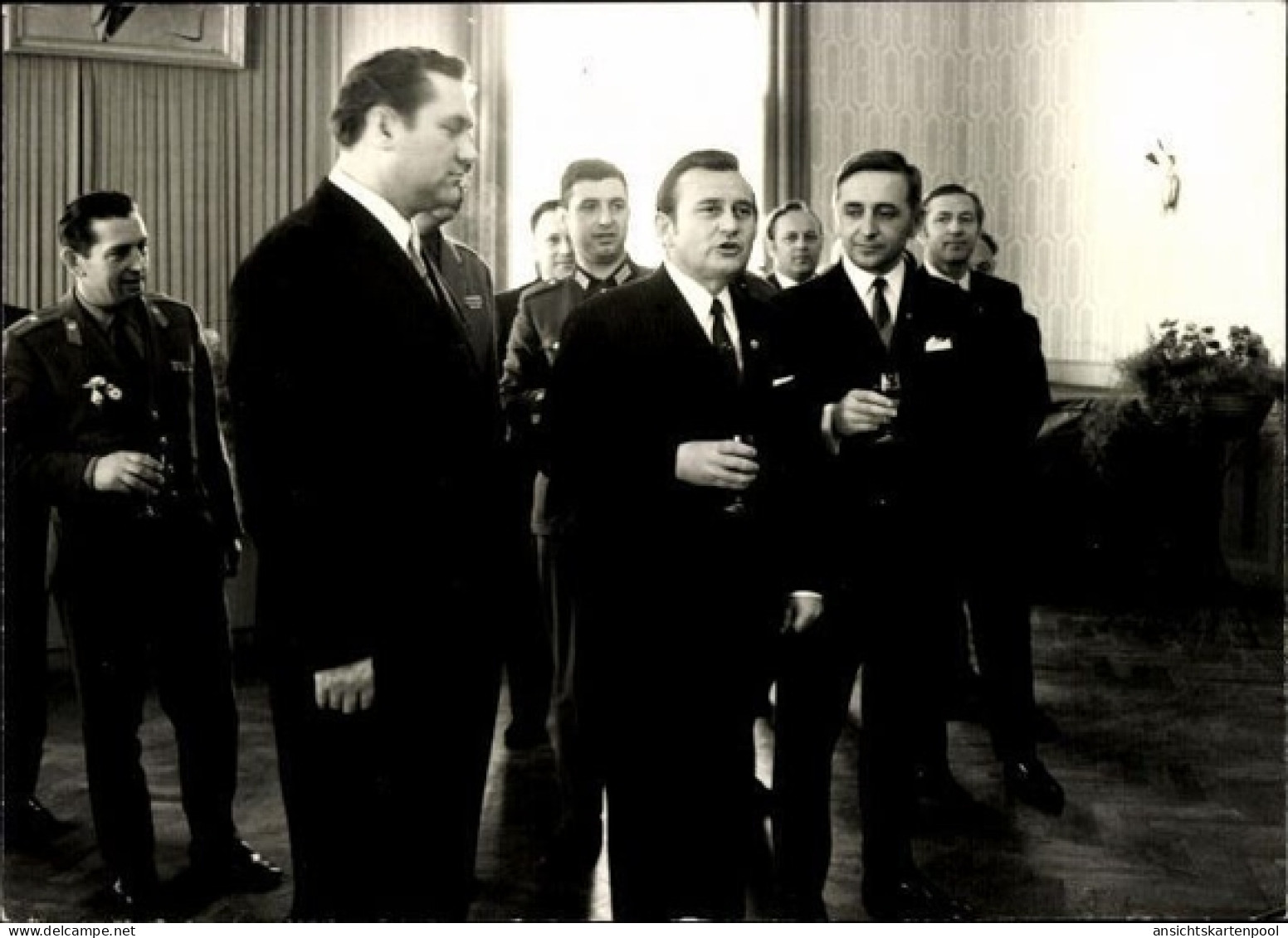 Set von 19 Fotos Wismar politische Empfänge