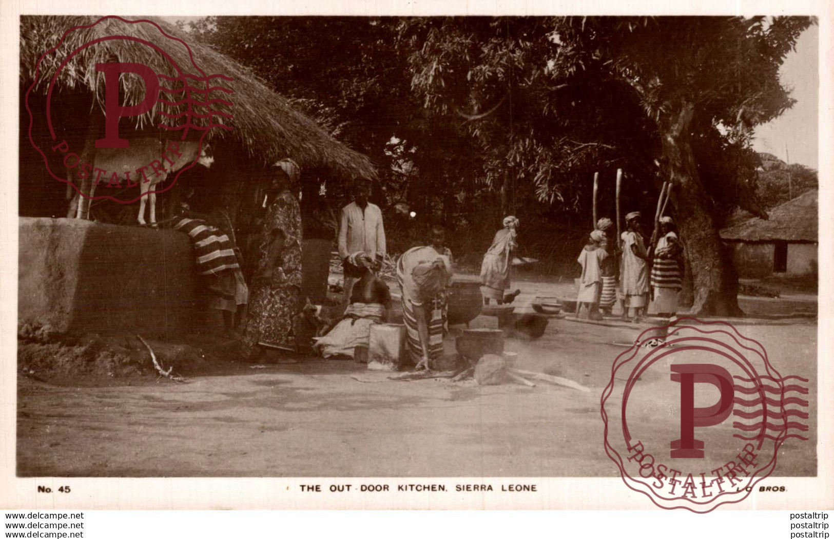 SIERRA LEONA // SIERRA LEONE. OUT DOOR KITCHEN. - REAL PHOTO