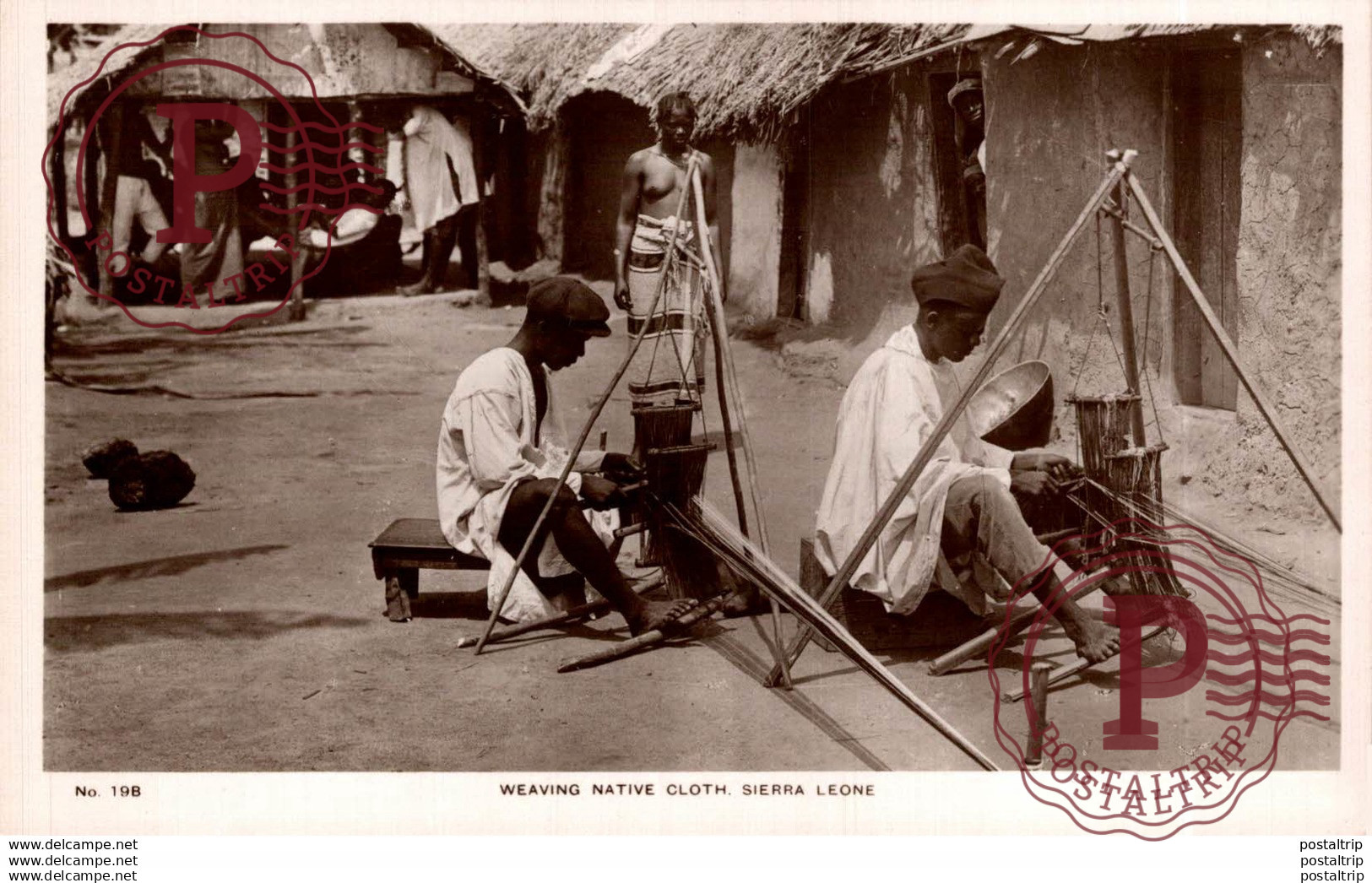 SIERRA LEONA // SIERRA LEONE. WEAVING NATIVE CLOTH