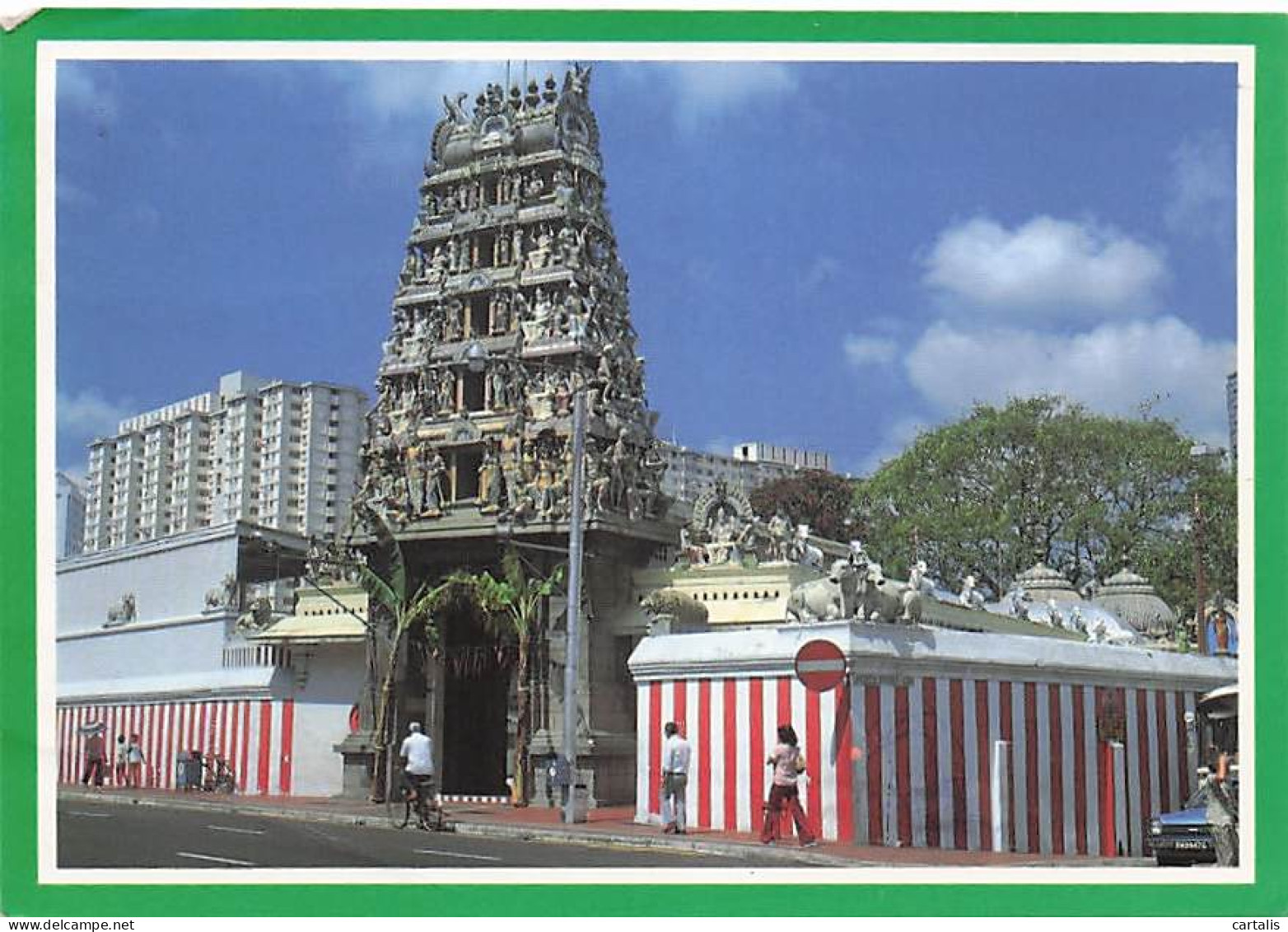 SINGAPOUR-SINGAPOUR-TEMPLE HINDOU-N°7038-B/0055