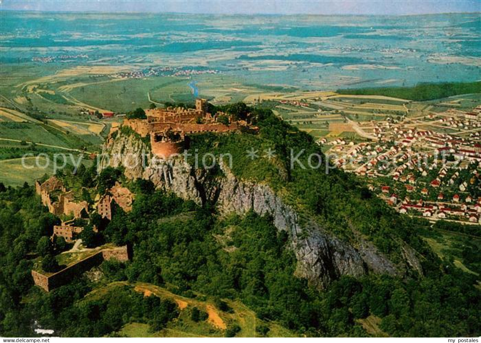 Singen Hohentwiel Burgruine Hohentwiel Fliegeraufnahme