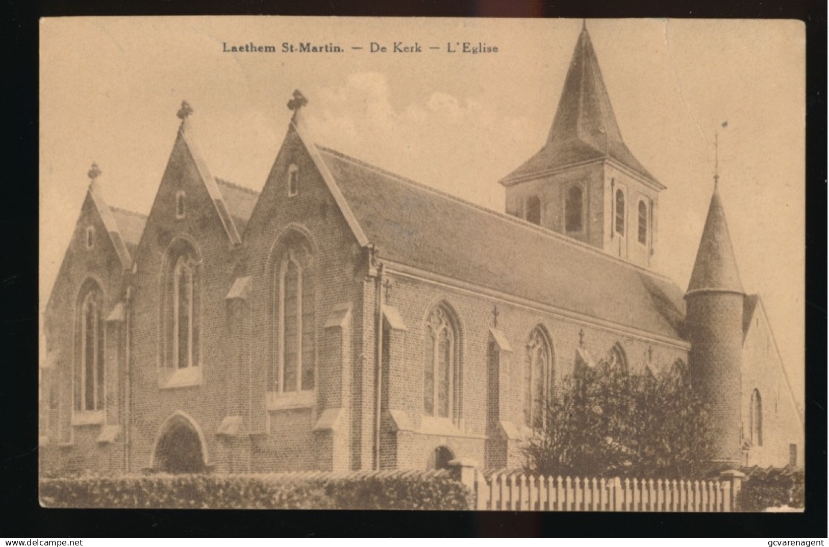 SINT MARTENS LATEM        DE KERK           L'EGLISE