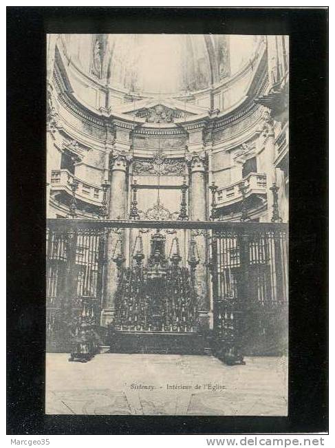 sistenay intérieur de l'église pas d'édit.