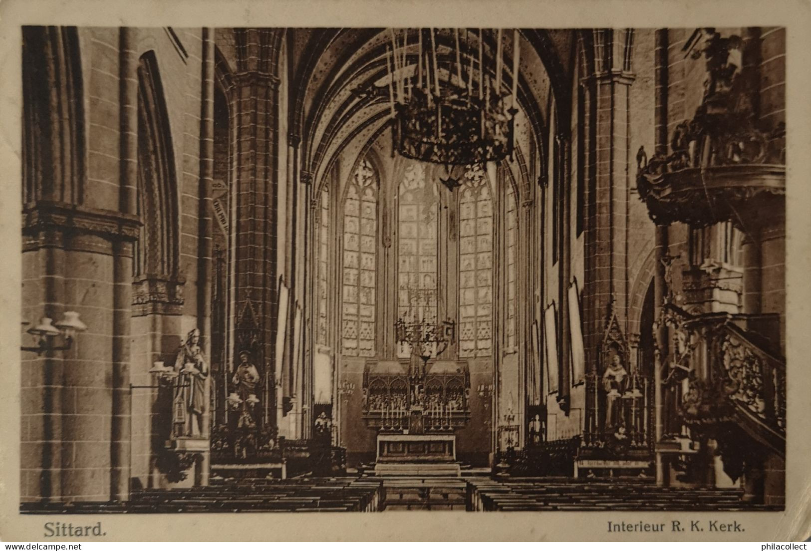 Sittard // Interieur R. K. Kerk 1923 hoekjes