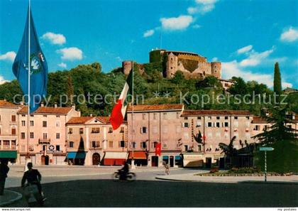 Gorizia Piazza della Vittoria e Castello