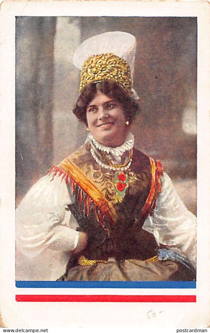 Slovenia - Slovenka v zlati avbi