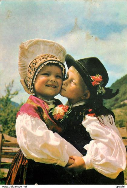 CPM Enfants Folklore