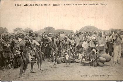 Soedan Sudan - Tam-Tam sur les bords du Bany