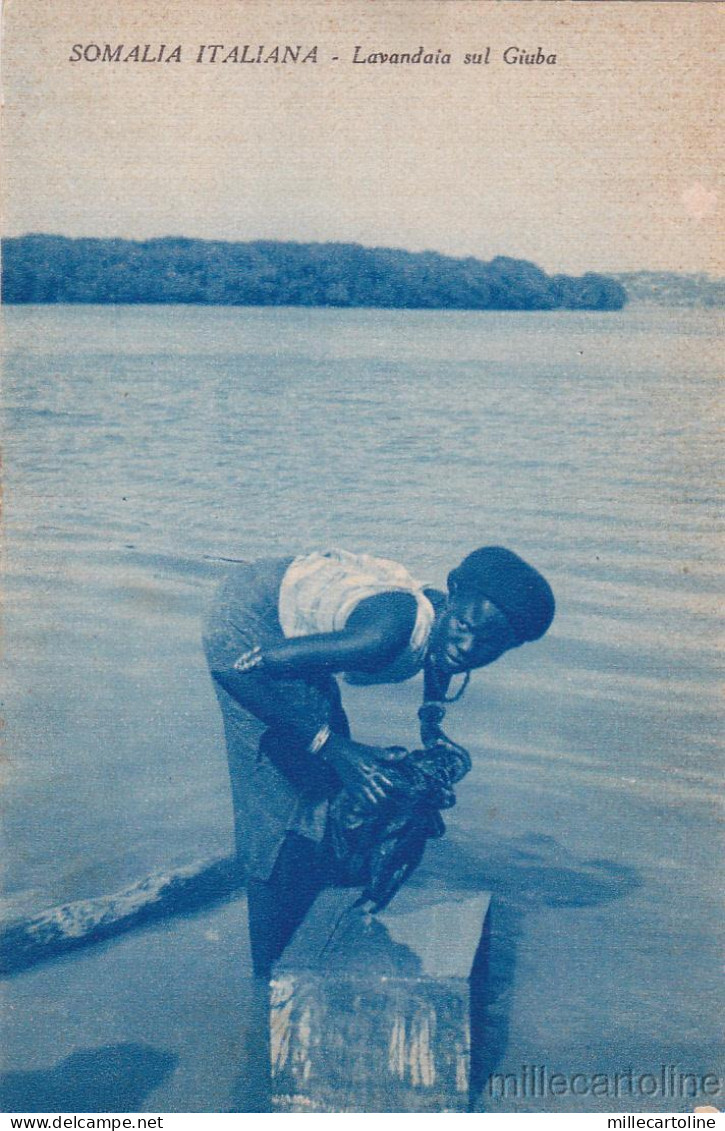 * SOMALIA - Laundry on the Juba