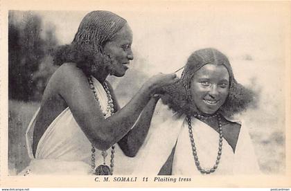 Somalia - Somali hairdresser - Publ. Catholic Mission of Somaliland 11