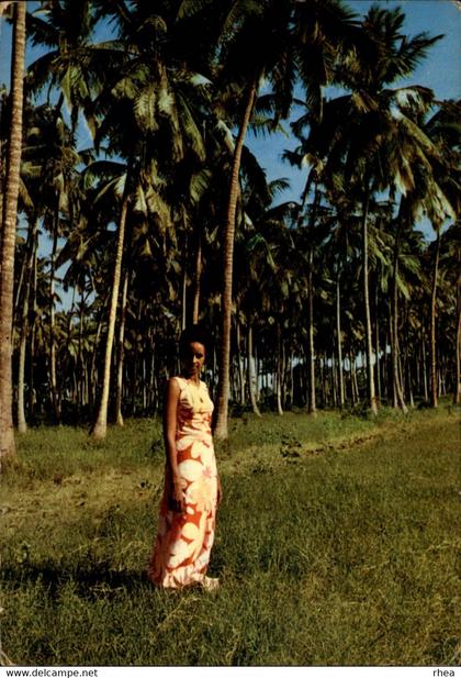 SOMALIE - cocotier - somalienne
