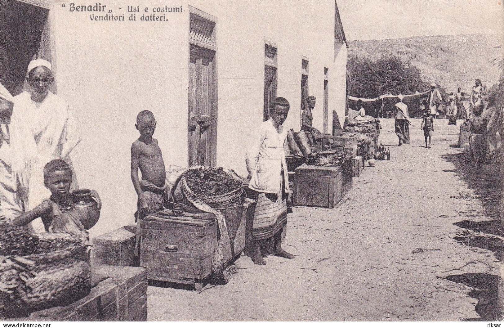 SOMALIE(BENADIR) TYPE(VENDEUR DE DATTES)