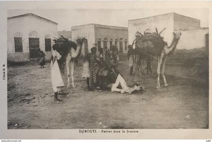 Somalie - Djibouti - Retour dans la brousse - Carte postale pour la France - Timbre manquant