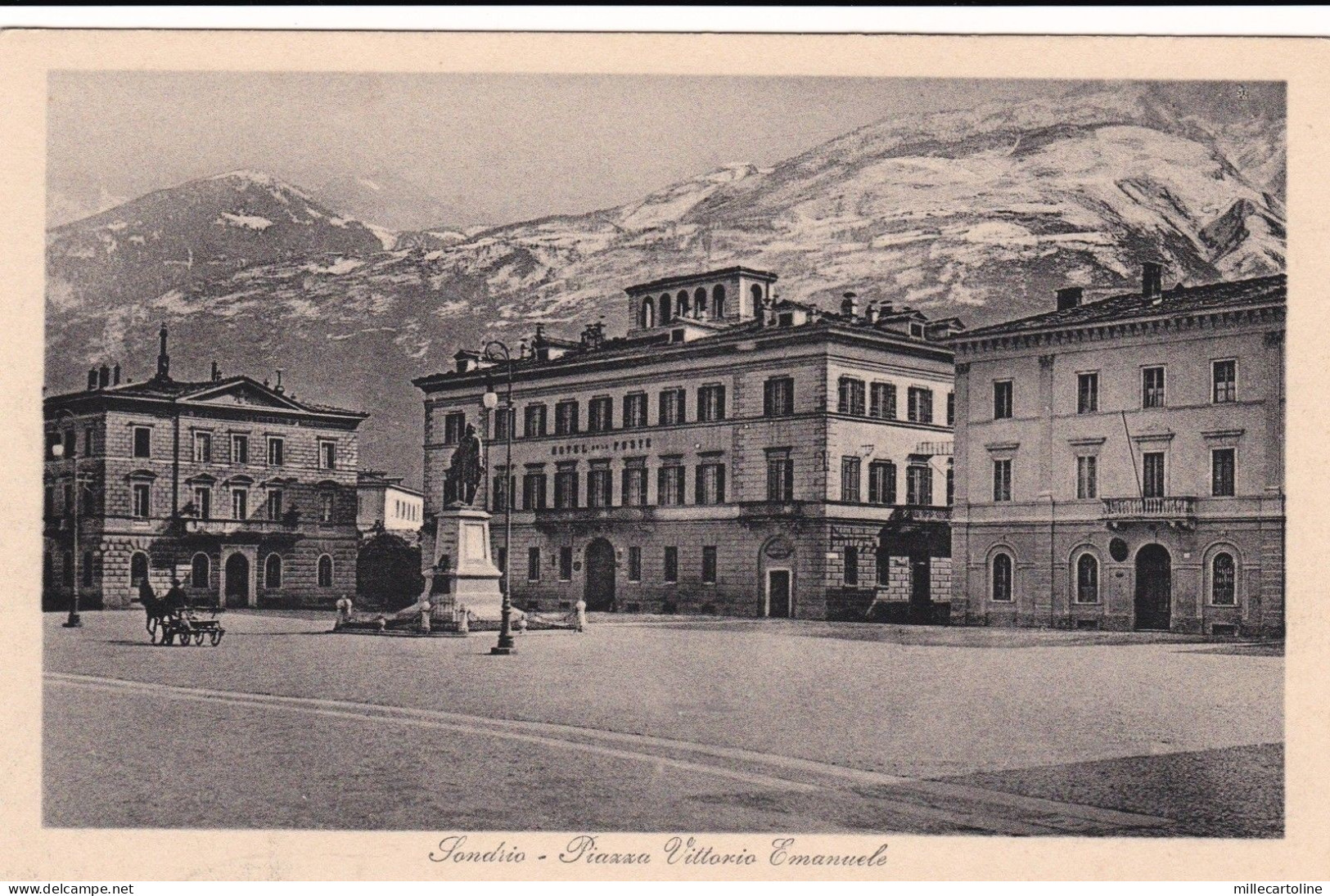 SONDRIO: Piazza Vittorio Emanuele