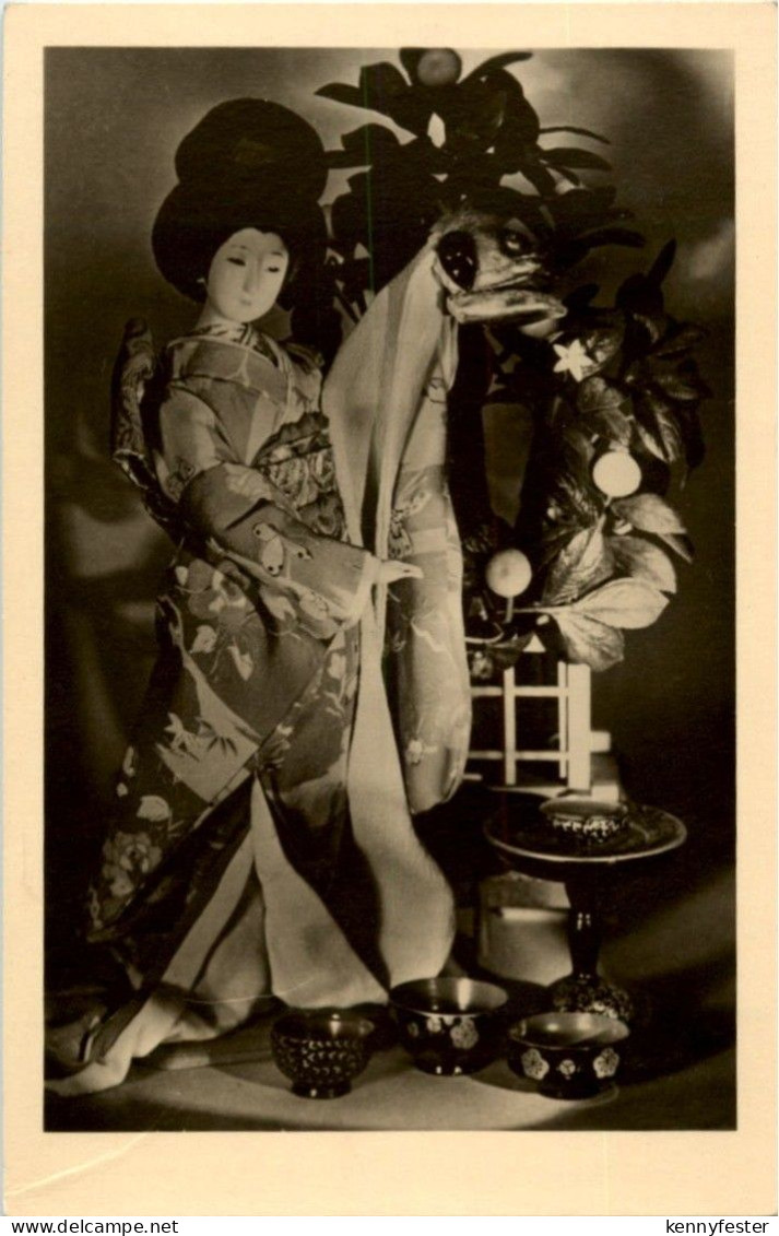 Sonneberg - Spielzeugmuseum - Japanische Puppe