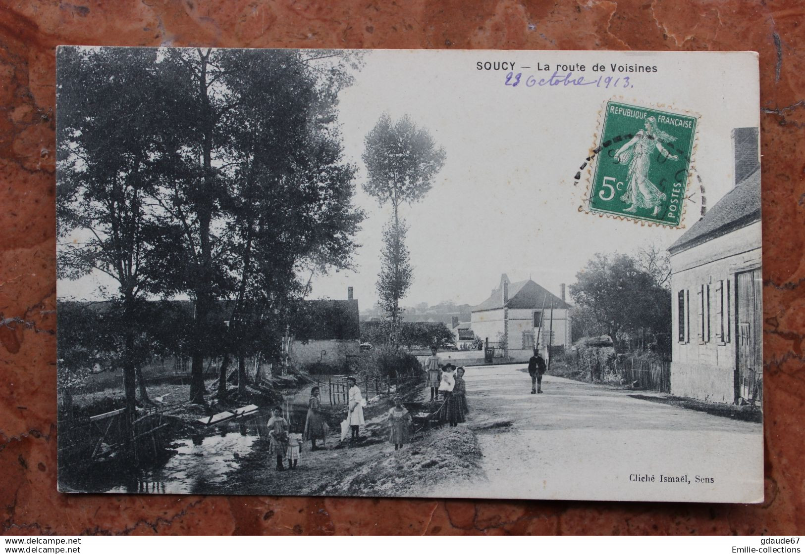 SOUCY (89) - LA ROUTE DE VOISINES