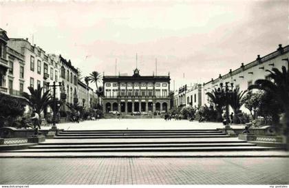Las Palmas Gran Canaria ES Ayuntamiento y Plaza Santa Ana