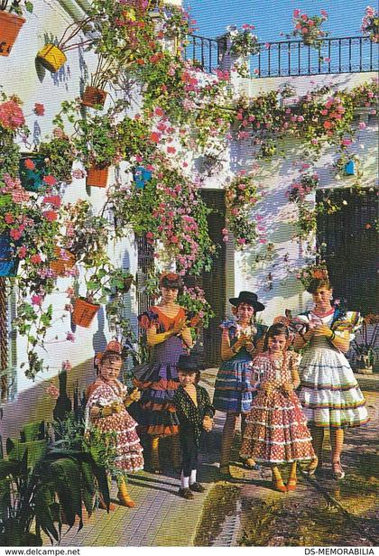 Andalucia - Ninos con traje tipico 1971