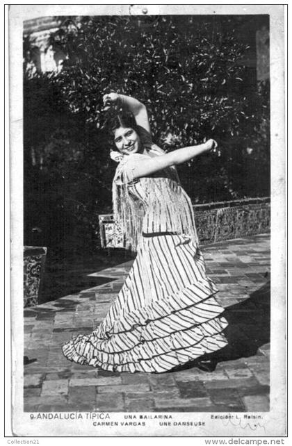 ANDALUCIA TIPICA ... UNA BAILARINA