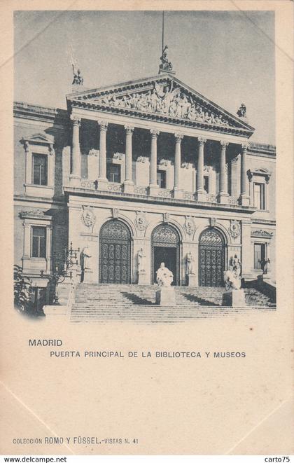 Espagne - Madrid - Puerta principal de la biblioteca y museos