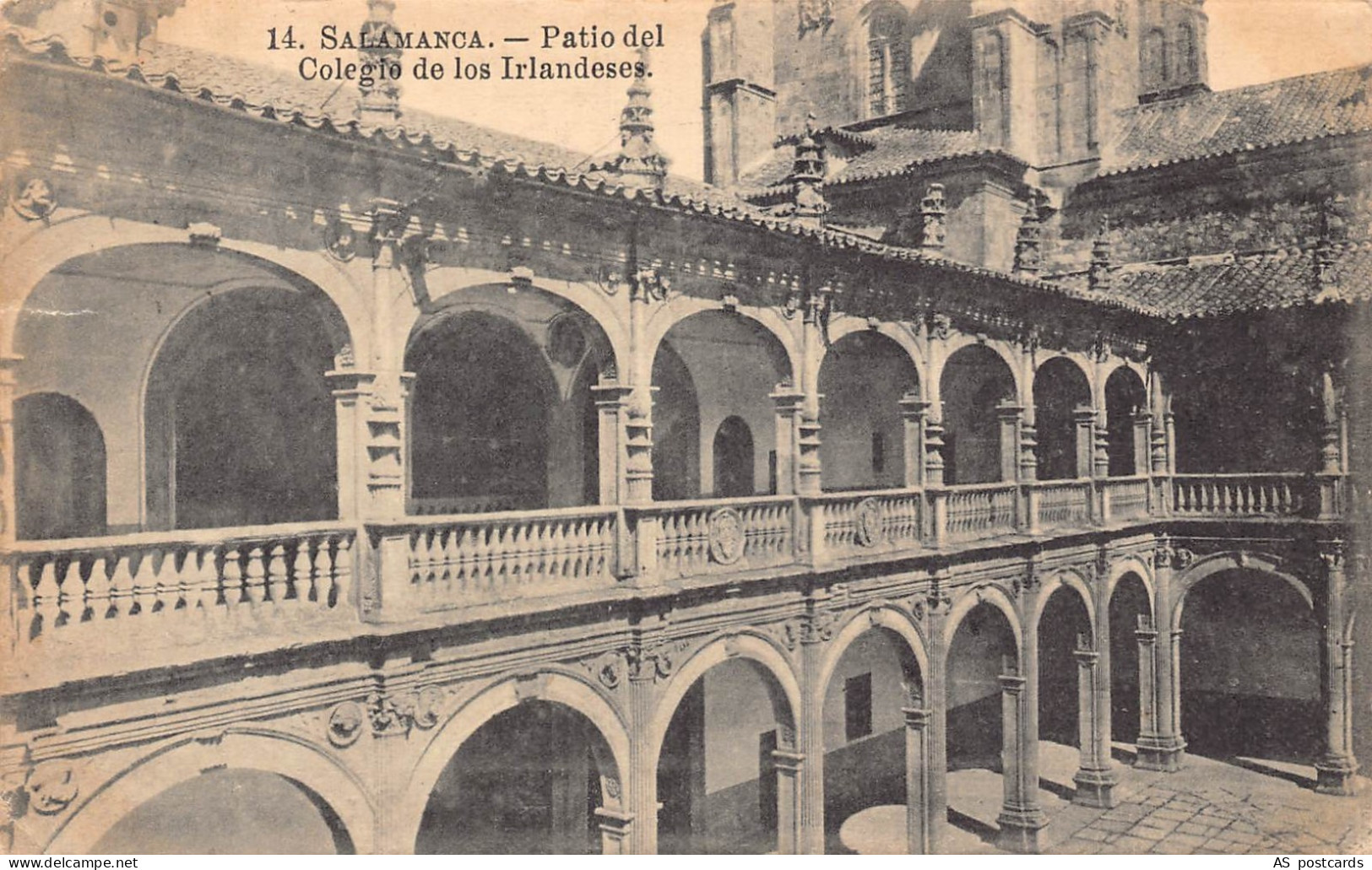 Spain Salamanca Patio del Colegio de los Irlandeses vintage postcard B778